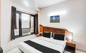 Hotel de Gold Karol Bagh